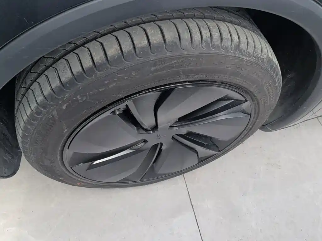 Tesla Model Y — миниатюра 23