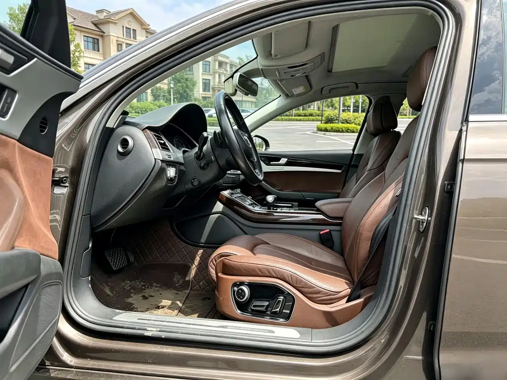 Audi A8 — миниатюра 6