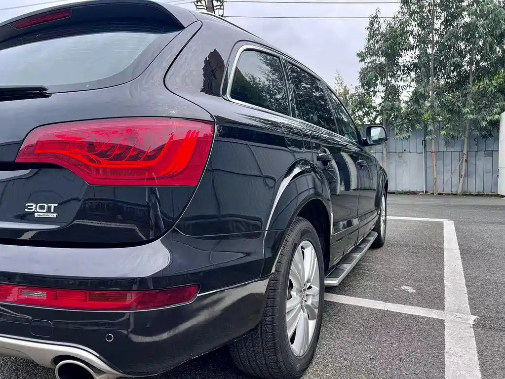 Audi Q7 — миниатюра 8