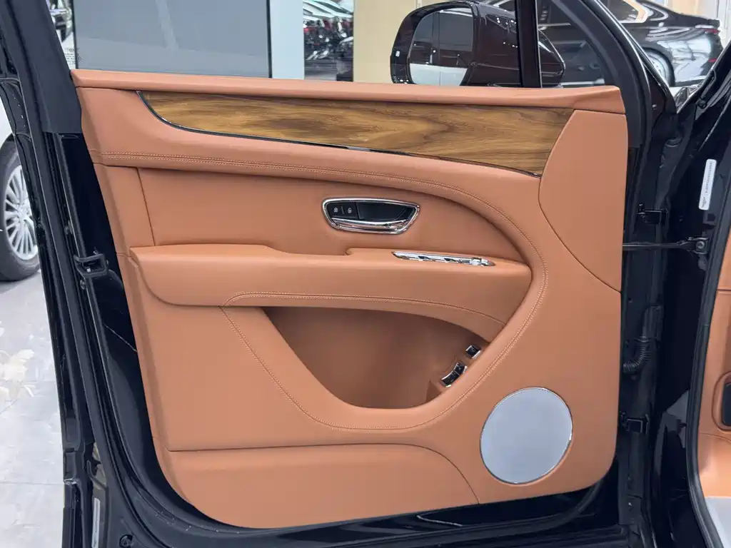 Bentley Bentayga 2024 4.0T V8