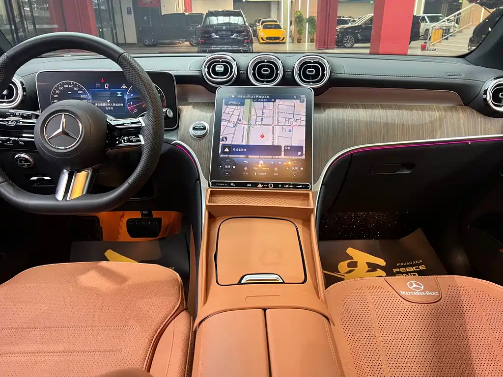 Mercedes-Benz GLC — миниатюра 11