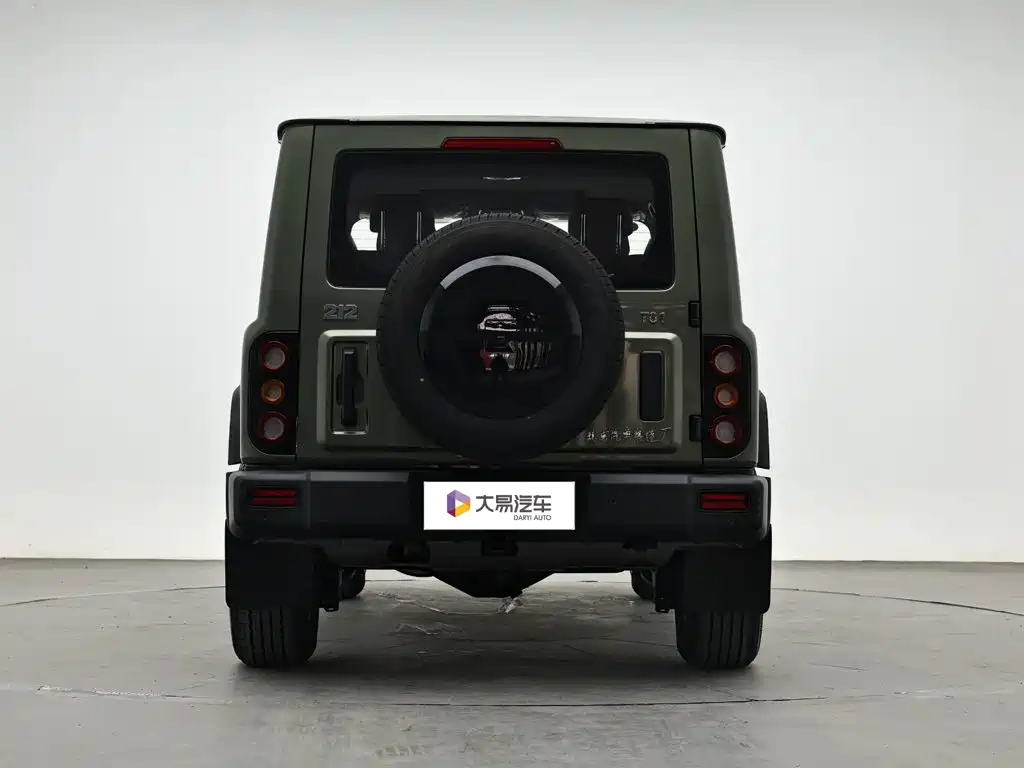 212 212 T01 — миниатюра 4
