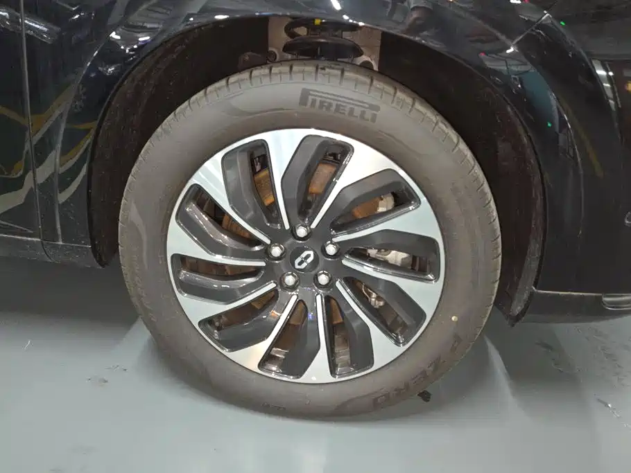 Aito M7 2024 1.5T Plus 5 мест