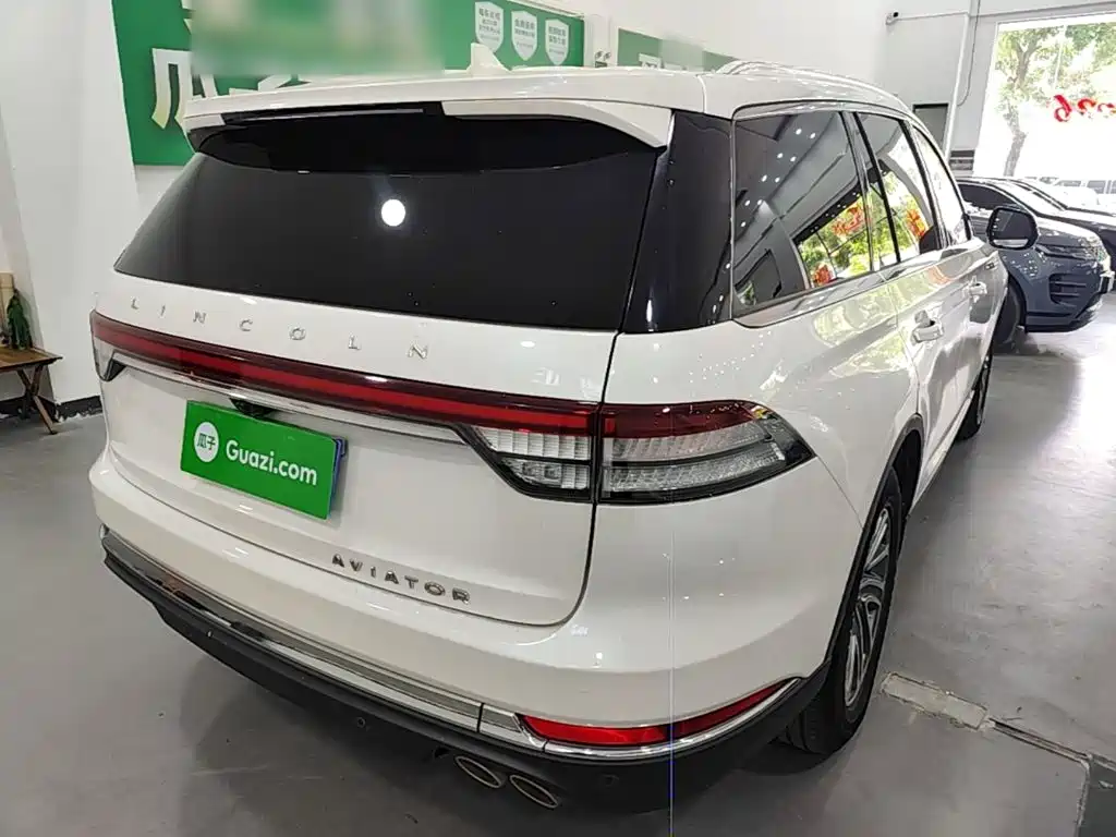 Lincoln Aviator — миниатюра 7