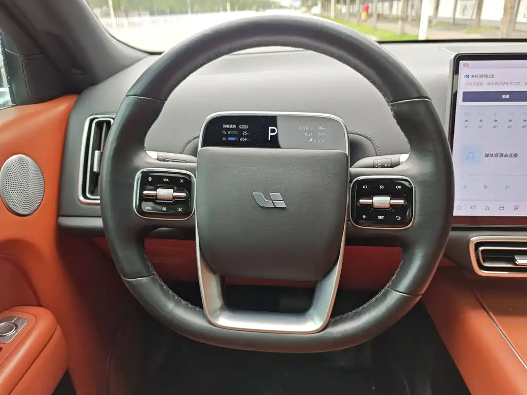Li Auto Li L8 — миниатюра 10