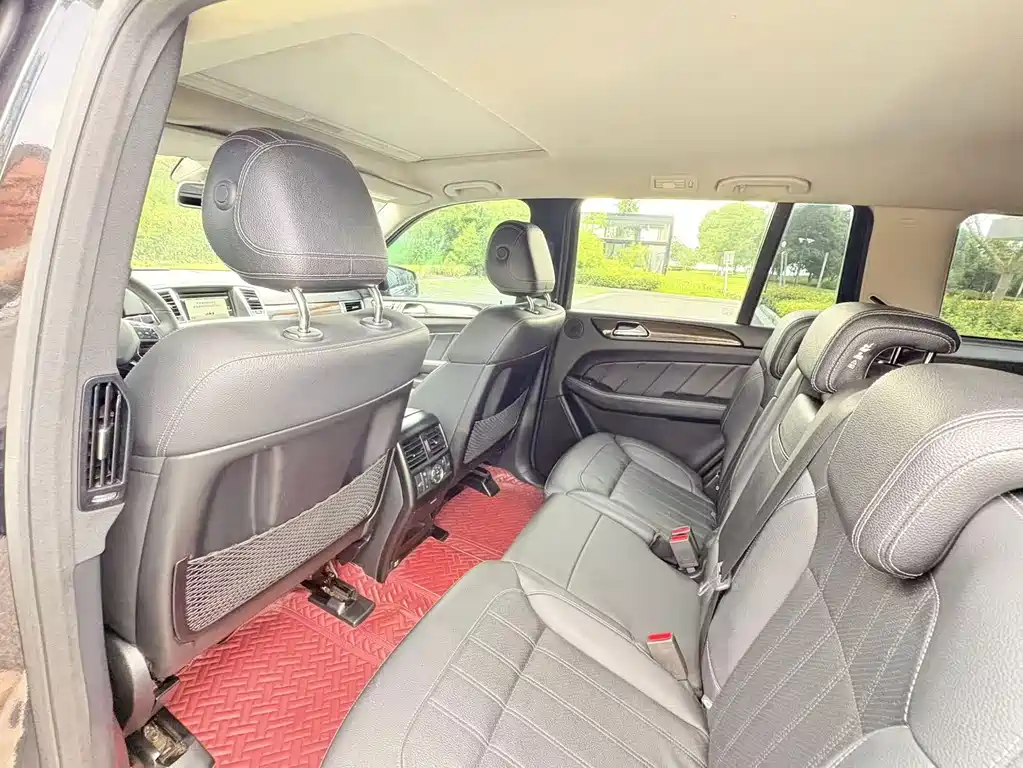 Mercedes-Benz GL-Class — миниатюра 8