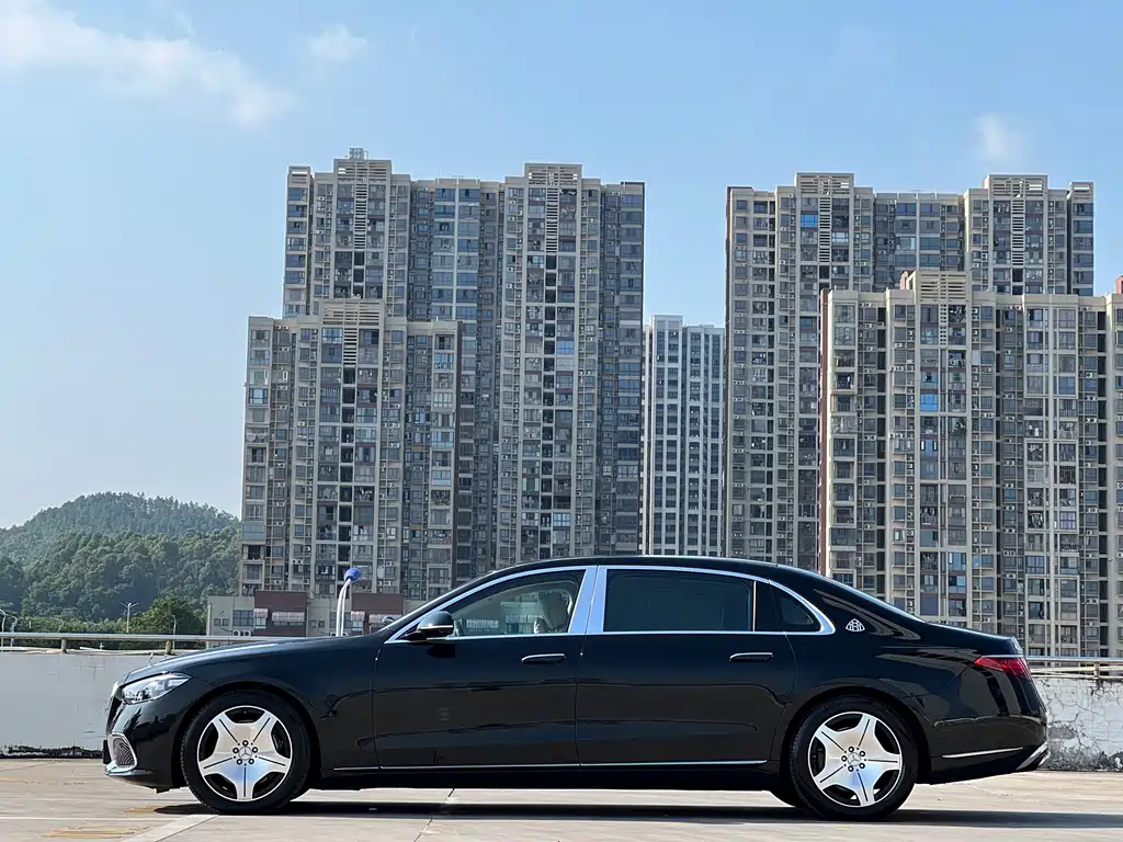 Mercedes-Benz S-Class — миниатюра 14