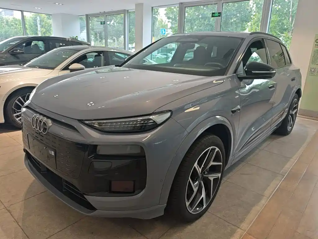 Audi Q6L e-tron — миниатюра 2