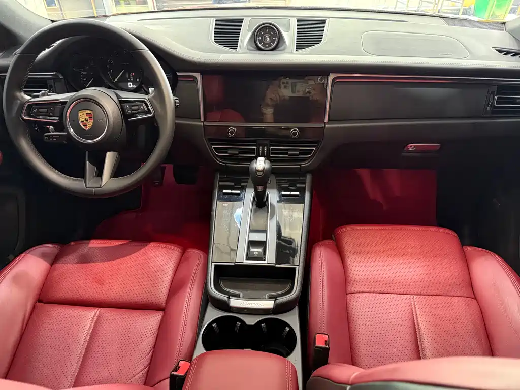 Porsche Macan — миниатюра 13