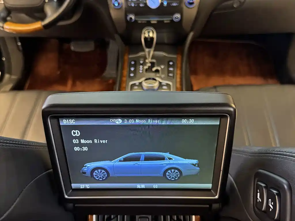 Hyundai Equus — миниатюра 13