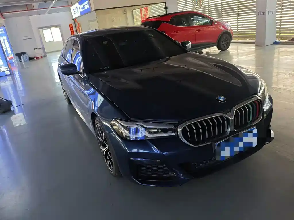 BMW 5 Series — миниатюра 4