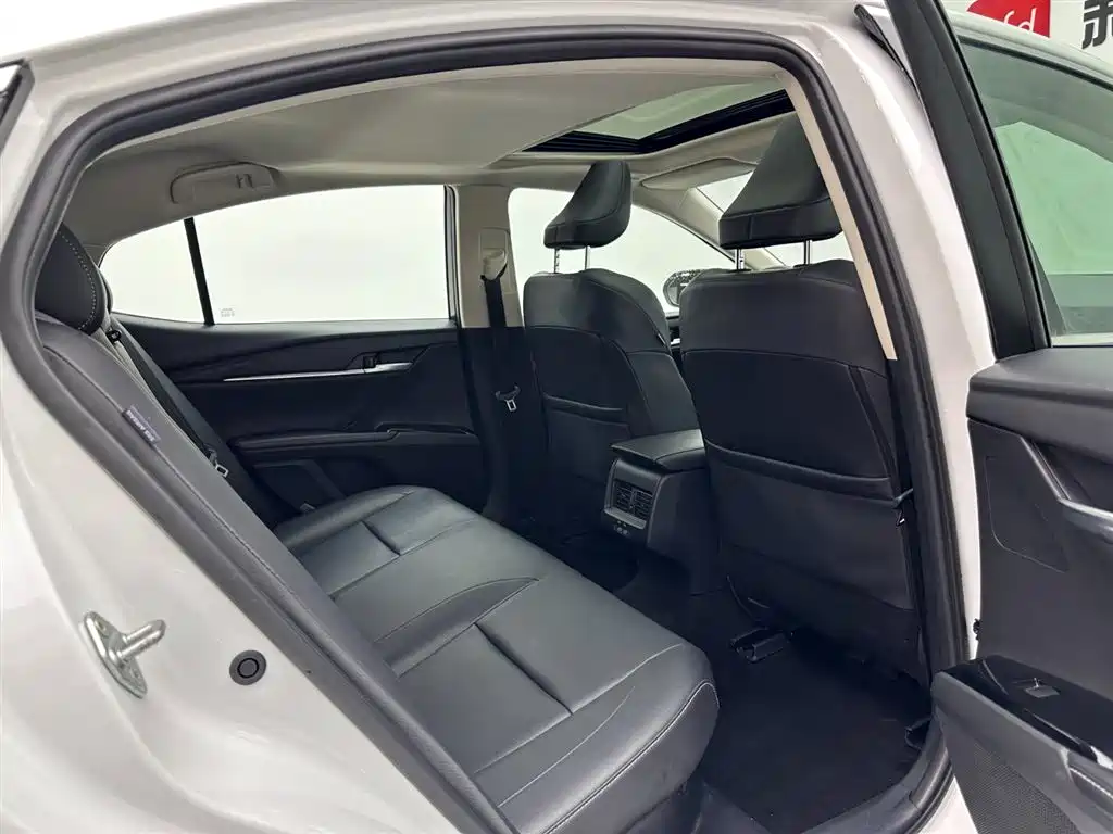 Toyota Camry id 4669219 из Китая 14