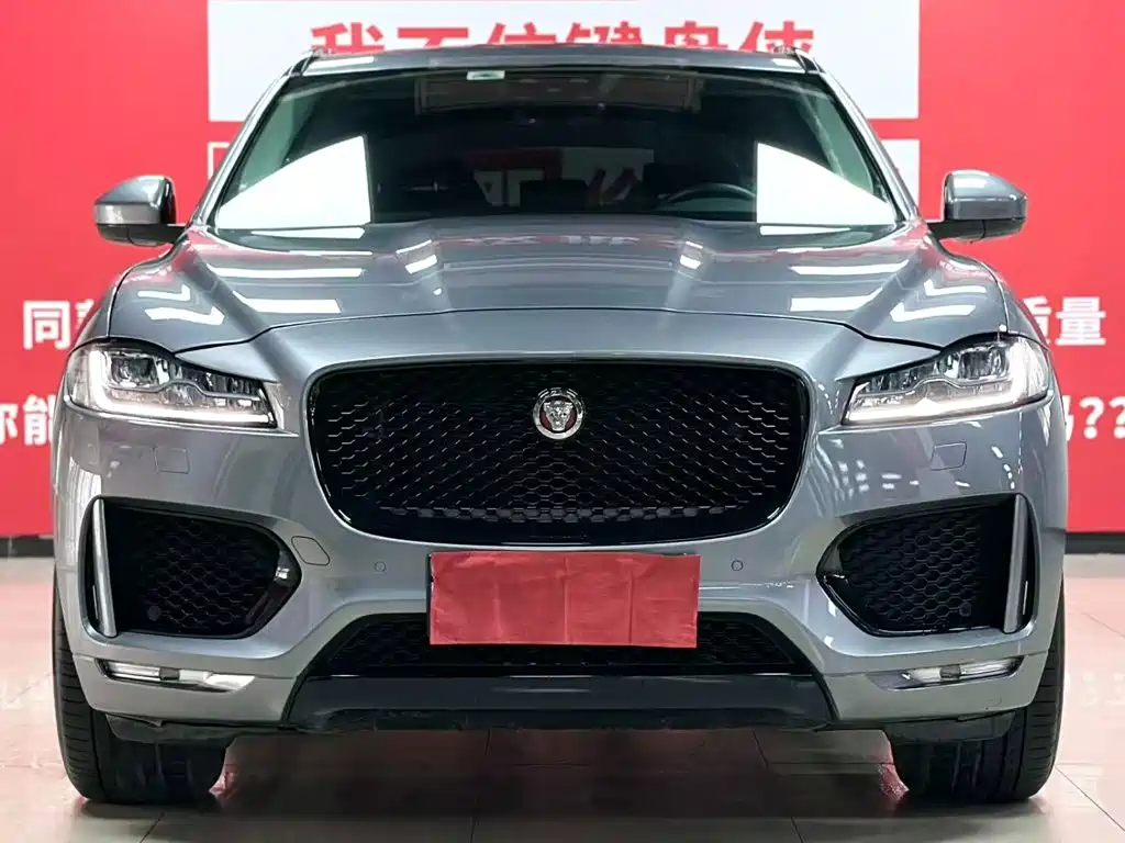 Jaguar F-PACE — миниатюра 3