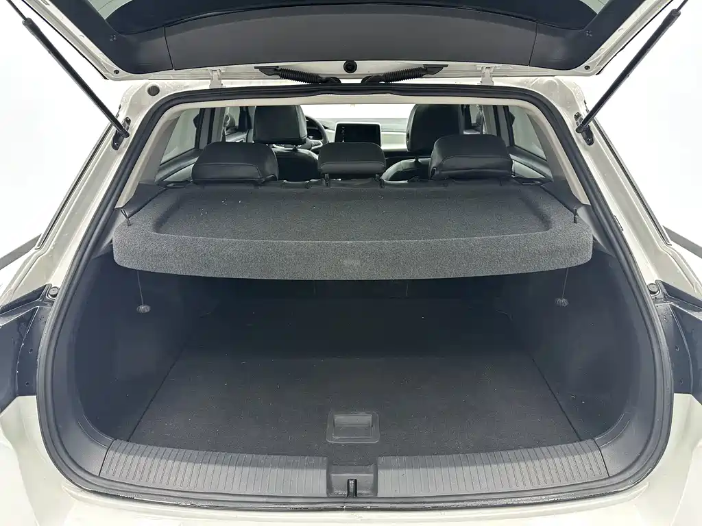 Volkswagen T-Roc — миниатюра 20