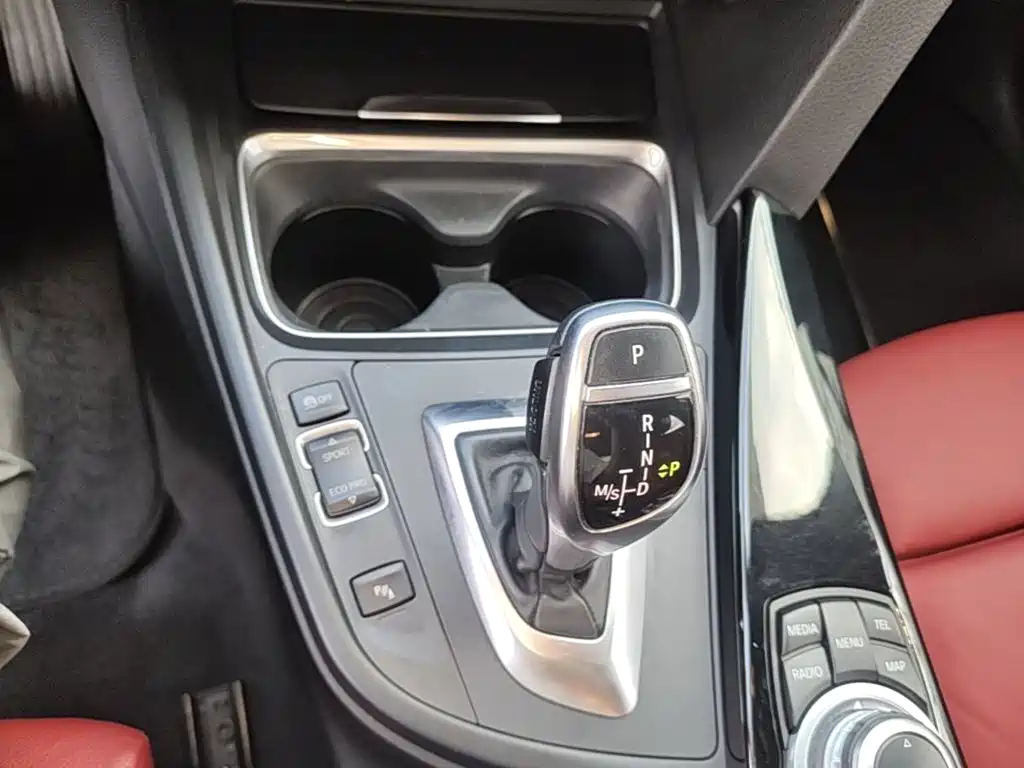BMW 3 Series — миниатюра 14