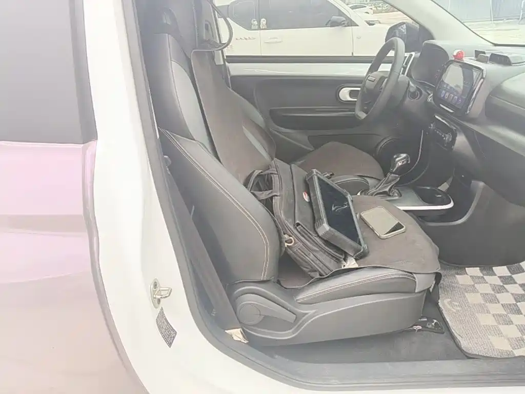 Roewe Clever — миниатюра 25