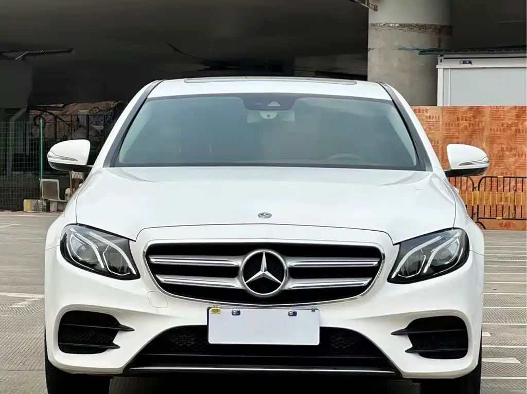 Mercedes-Benz E-Class — миниатюра 2