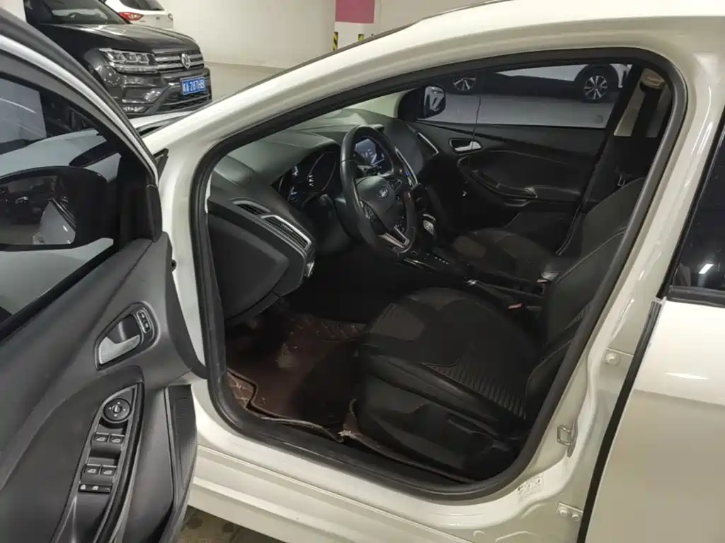 Ford Focus — миниатюра 12