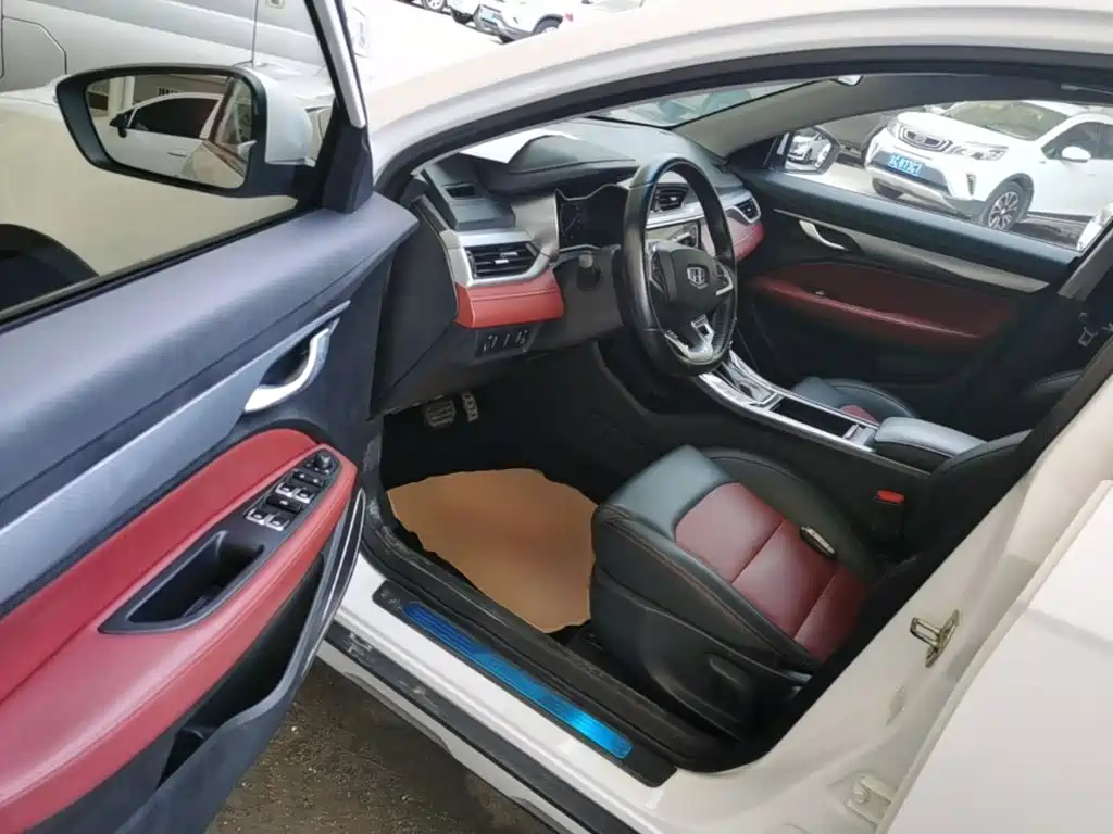 Geely Vision S1 — миниатюра 16
