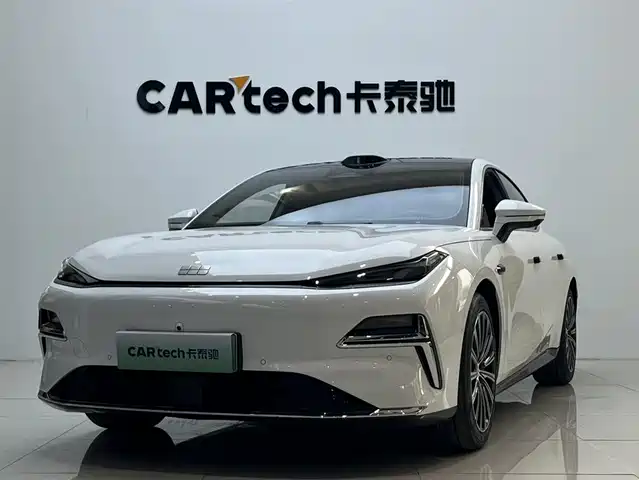 2025 Geely Galaxy Xingyao 8