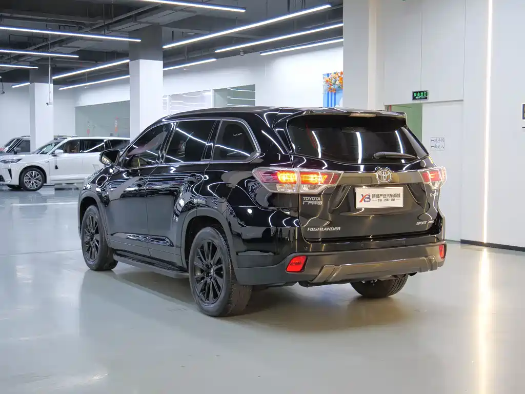 Toyota Highlander — миниатюра 12