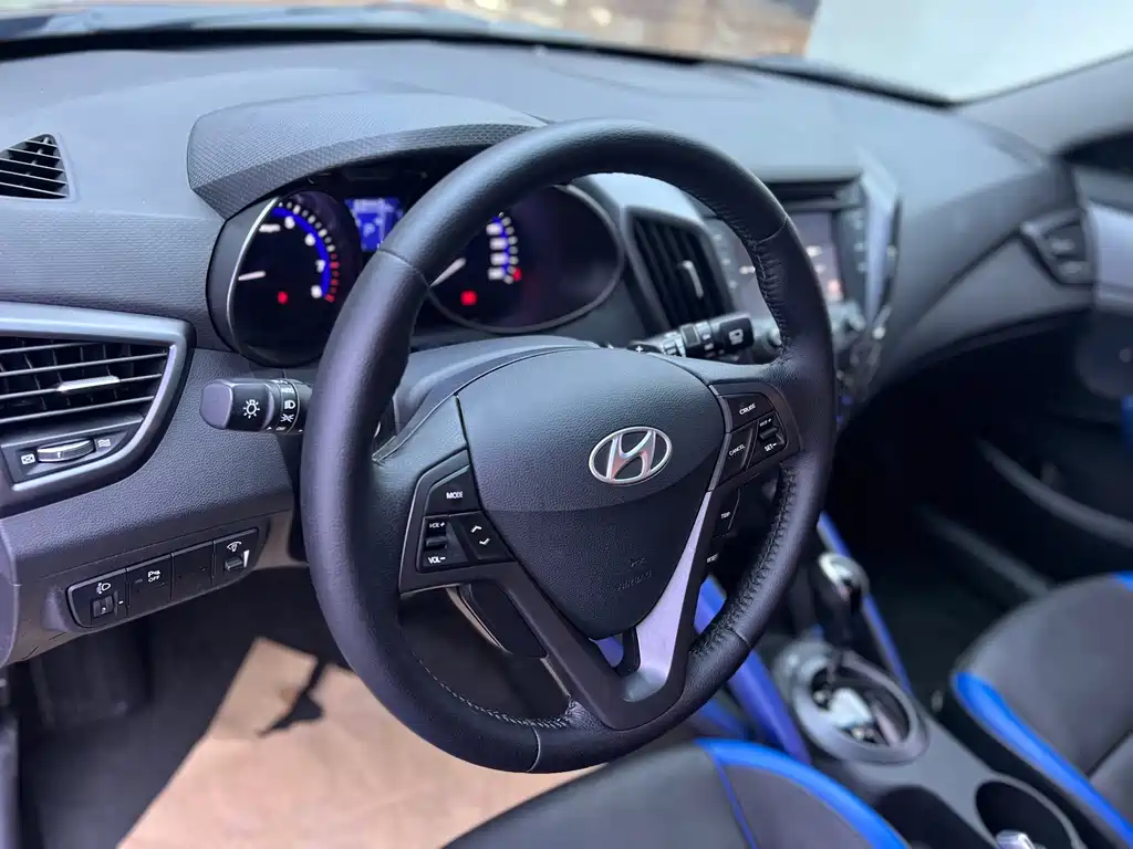 Hyundai Veloster — миниатюра 5