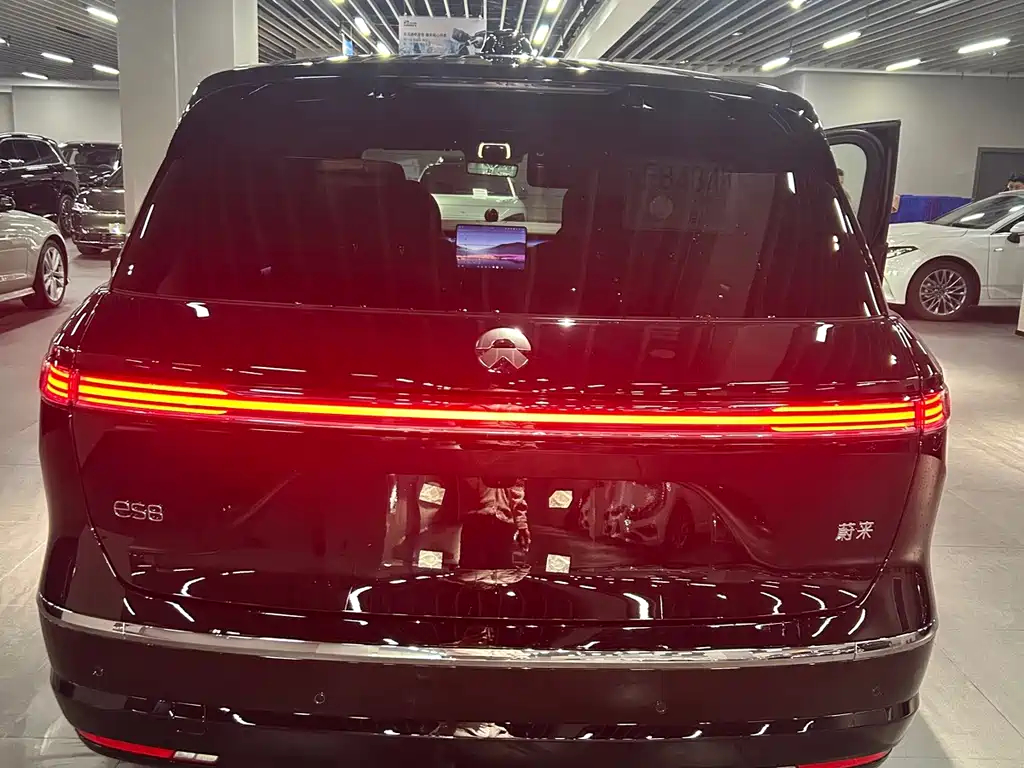 NIO ES8 — миниатюра 5