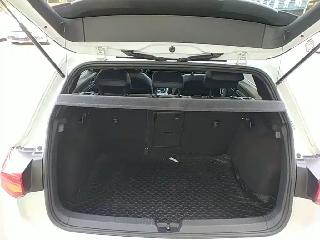 Volkswagen Golf — миниатюра 19