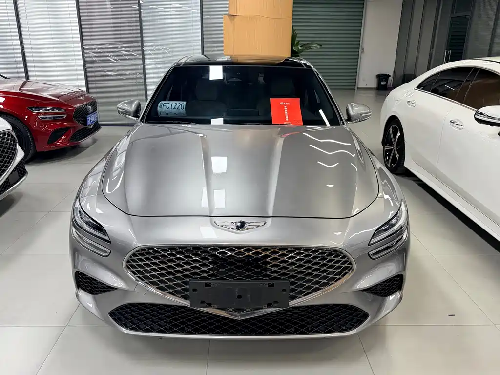 Genesis G70 — миниатюра 2