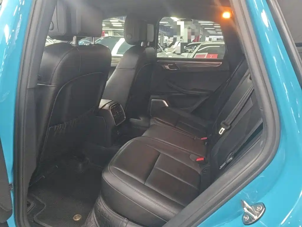 Porsche Macan — миниатюра 17