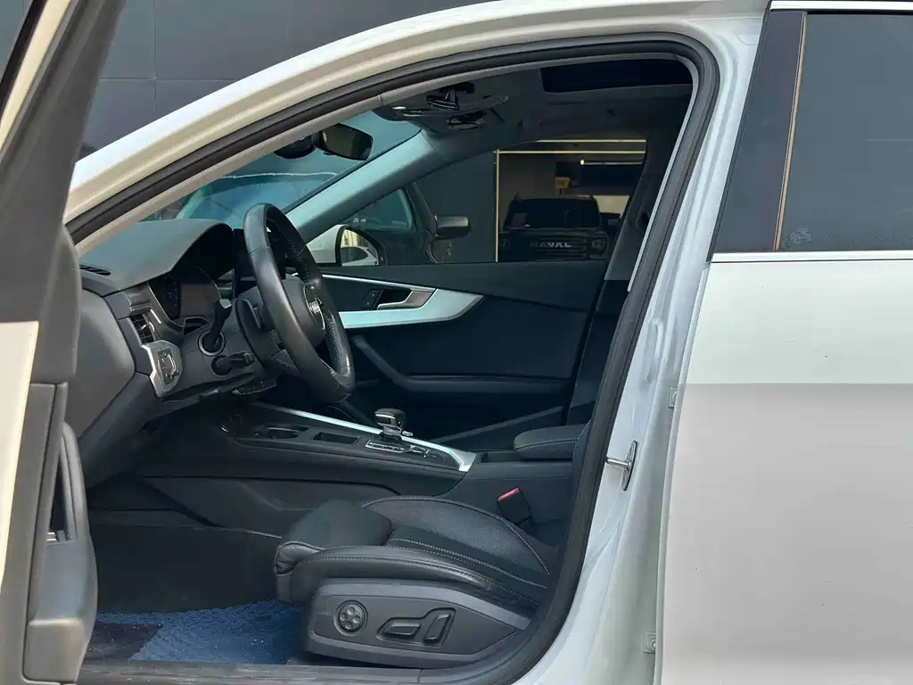 Audi A4L — миниатюра 3