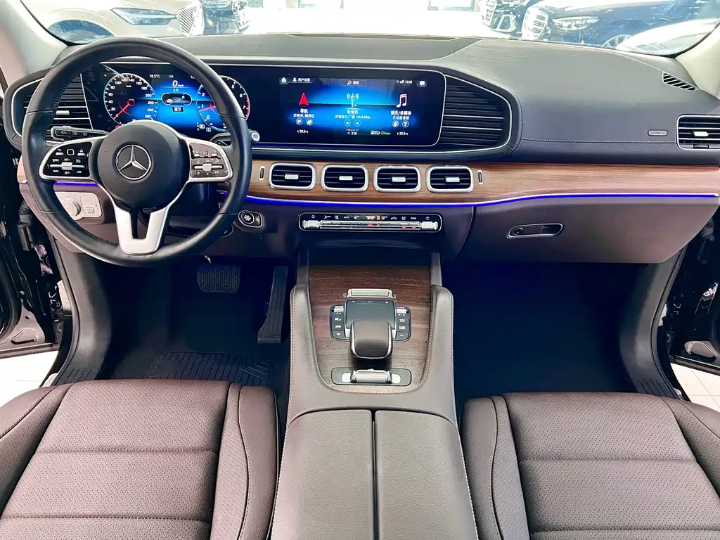 Mercedes-Benz GLE (Import) — миниатюра 9