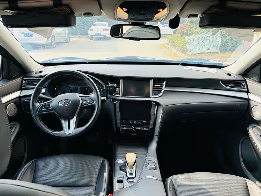 INFINITI QX50