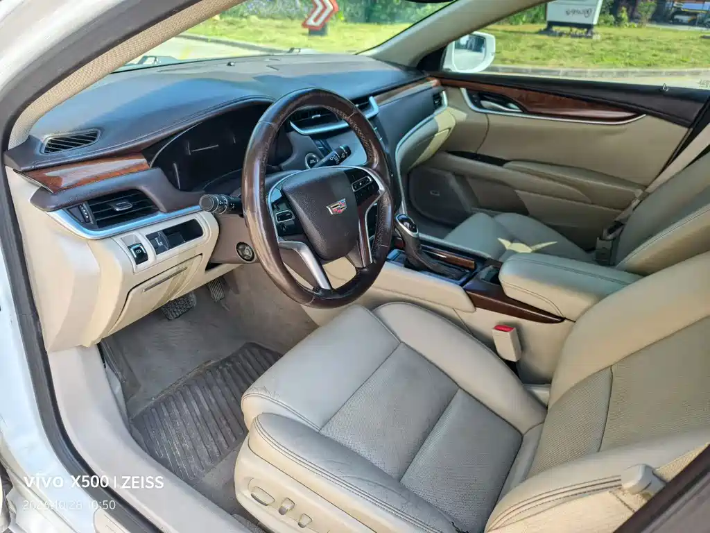 Cadillac XTS — миниатюра 9