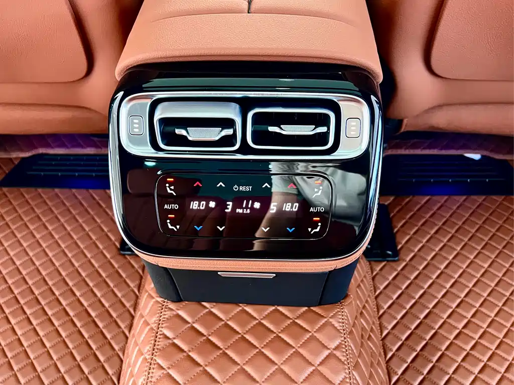 Mercedes-Benz S-Class — миниатюра 20