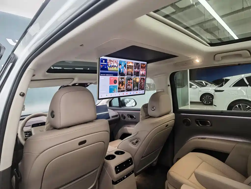 Li Auto i8 2025 Standard