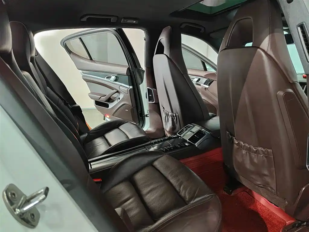 Porsche Panamera 2014 Panamera 4 3.0T