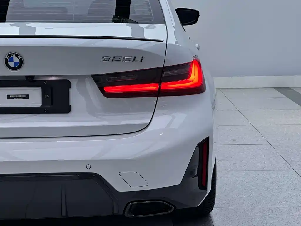 BMW 3 Series — миниатюра 5