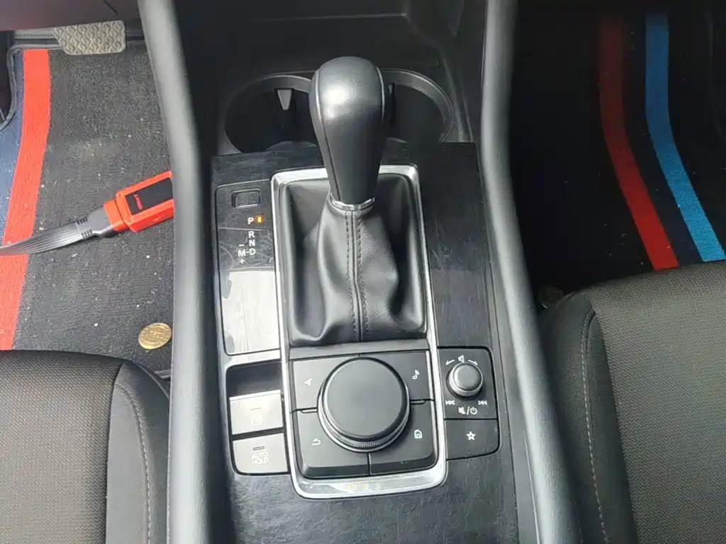 Mazda 3 Axela — миниатюра 14