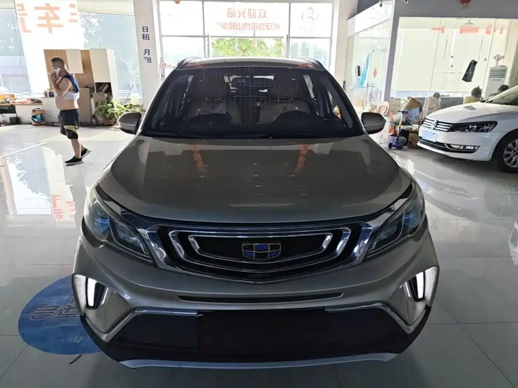 Geely Vision X3 — миниатюра 3