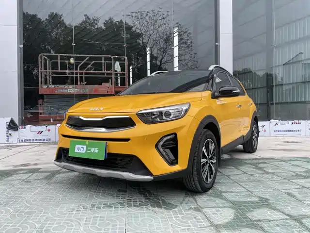 KIA YI RAN 2022