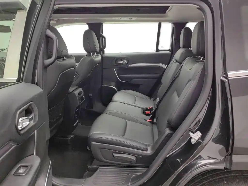 Jeep Grand Commander — миниатюра 15