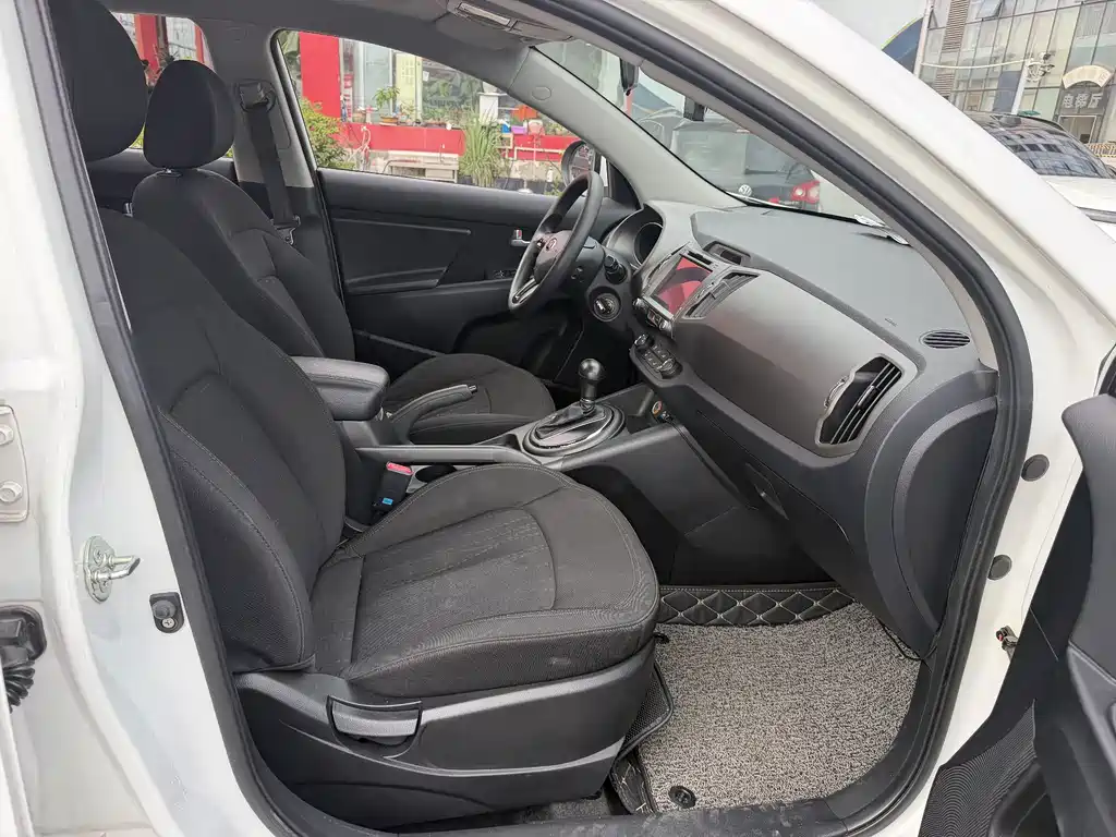 Kia Sportage — миниатюра 7