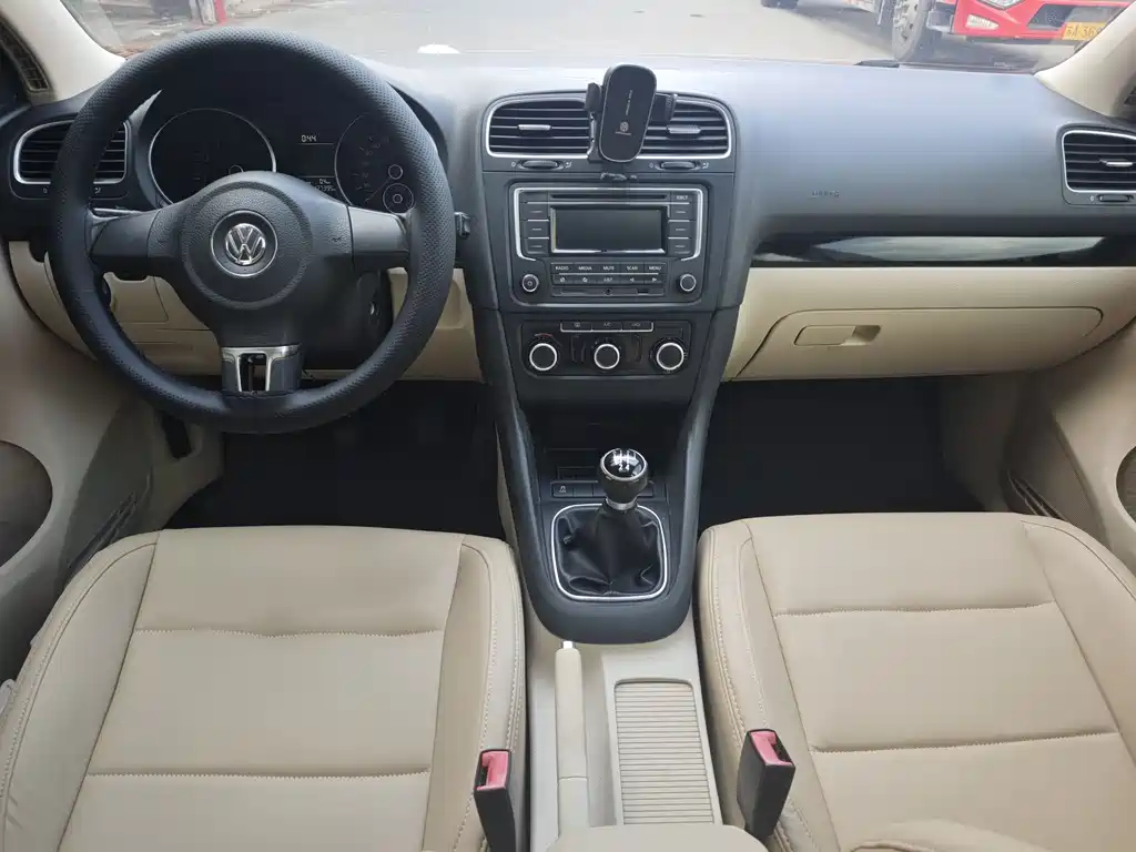 Volkswagen Golf 2012 1.4TSI MT Comfort