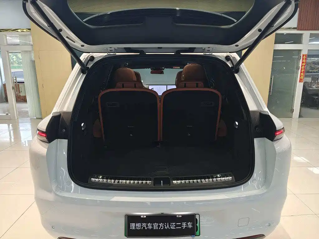 Li Auto Li L8 — миниатюра 6