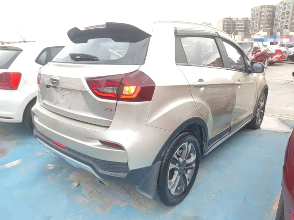 Geely Vision X3 — миниатюра 7
