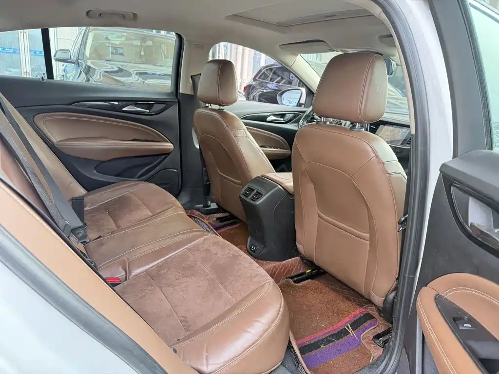 Buick Regal — миниатюра 4