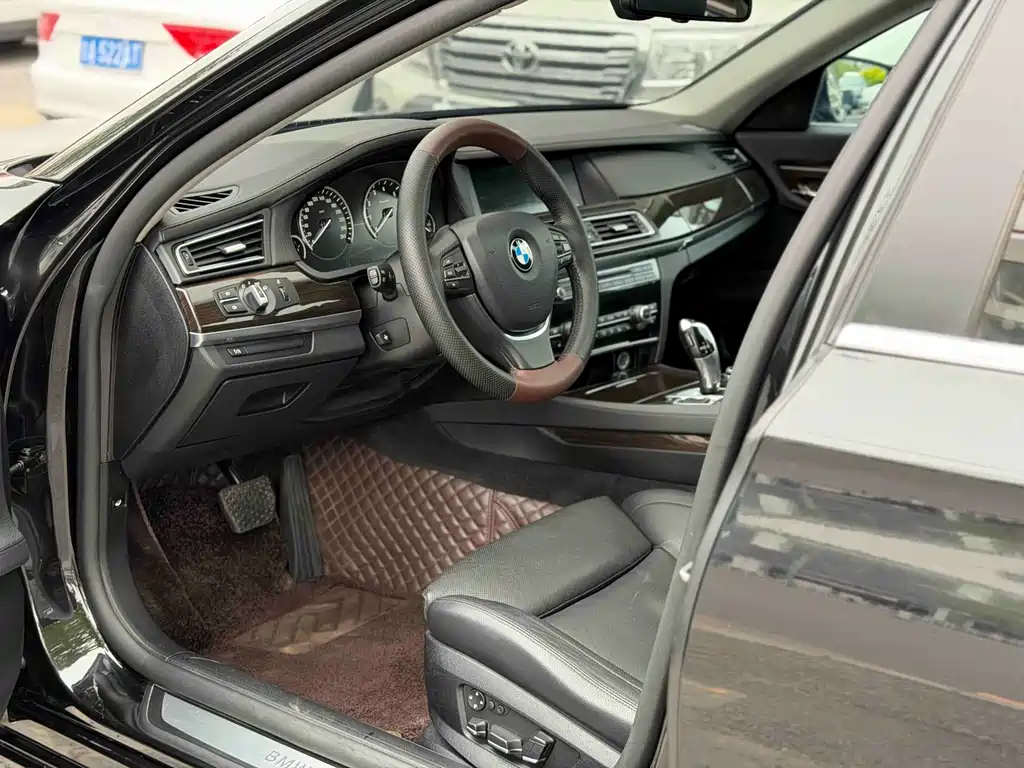 BMW 7 Series 7 2009 740Li Luxury