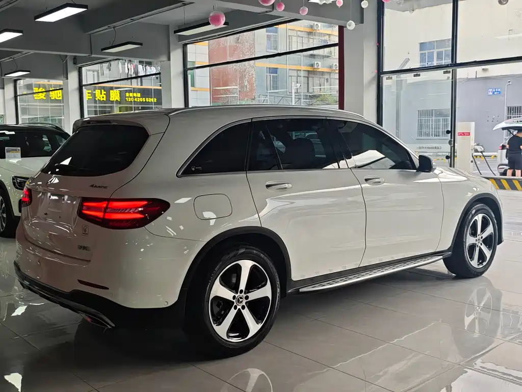 Mercedes-Benz GLC 2019 GLC 260 4MATIC