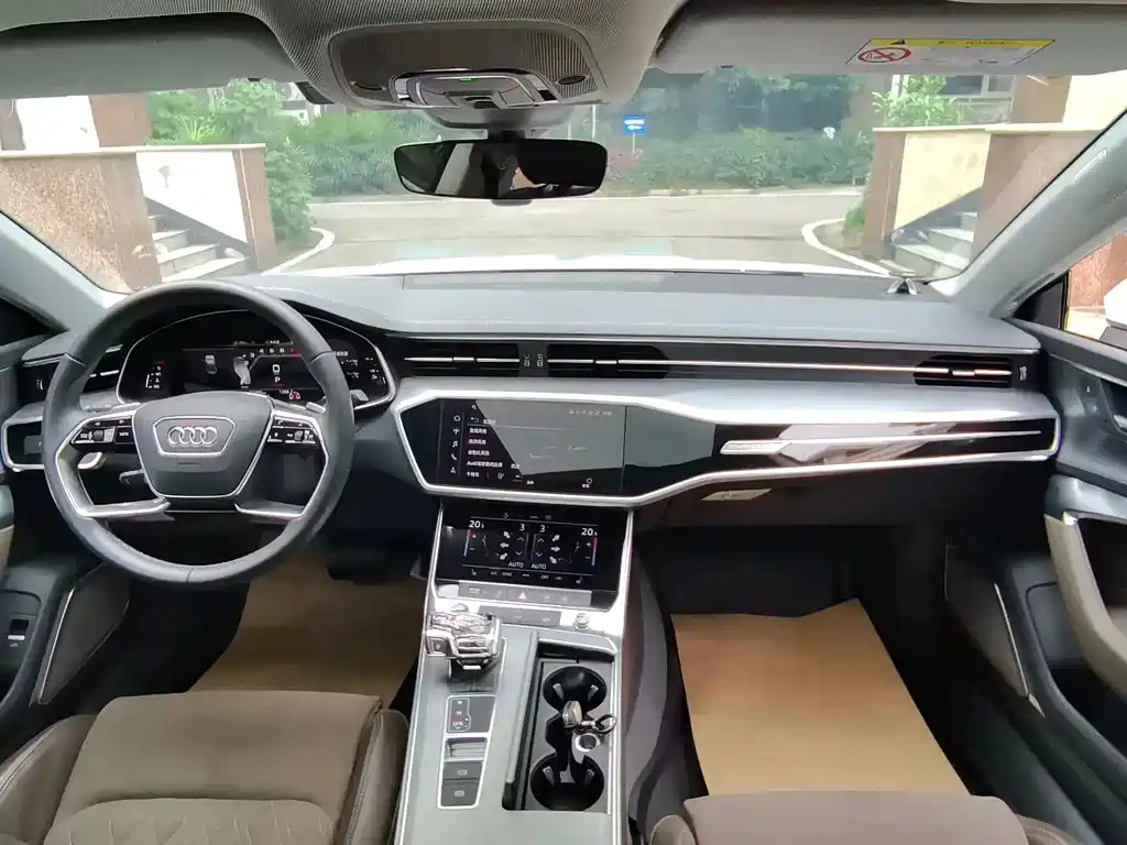 Audi A7L 2024 45 TFSI quattro S-line